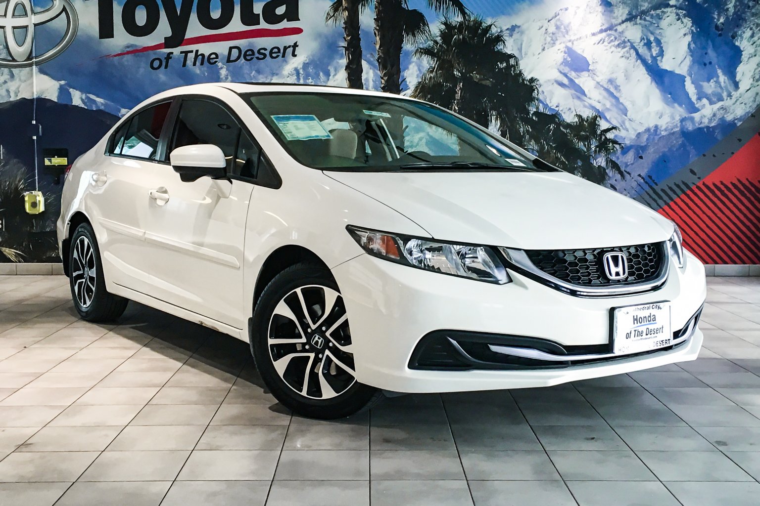 Honda Civic 2015 - 2015 Honda Civic hatch pricing and specifications ...